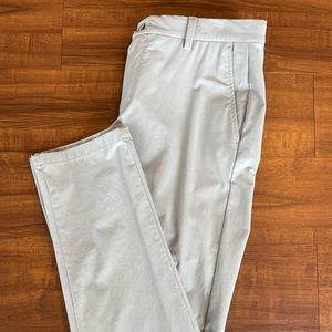 Vineyard Vines Men’s On The Go Pant in 31x32